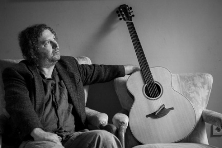 Ren&eacute; Krol als Singer songwriter